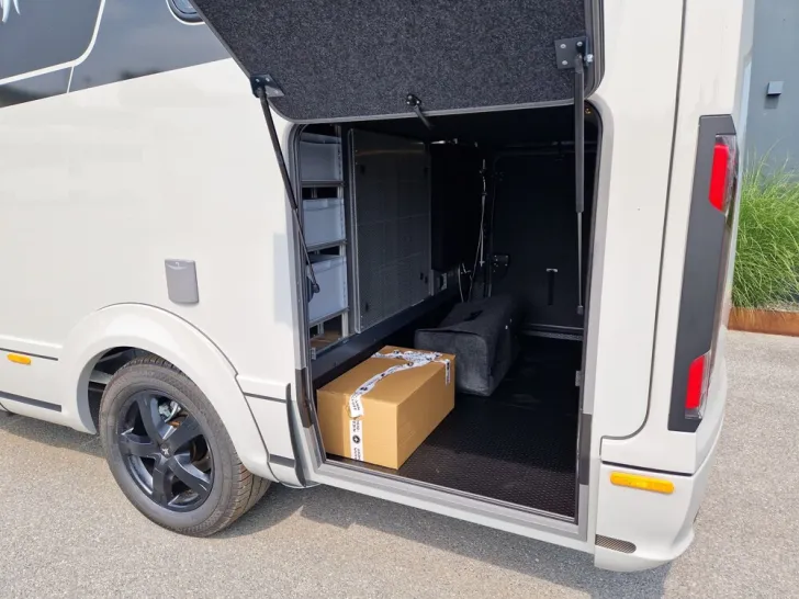 Fahrzeugbild Niesmann + Bischoff iSmove 6.9 E #8