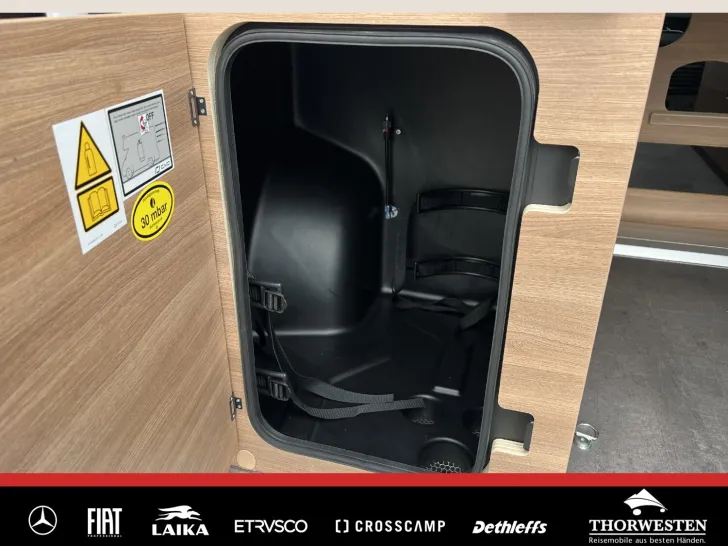 Fahrzeugbild Dethleffs Globetrail Classic 600 DK Fiat Aufstelldach SALE #24