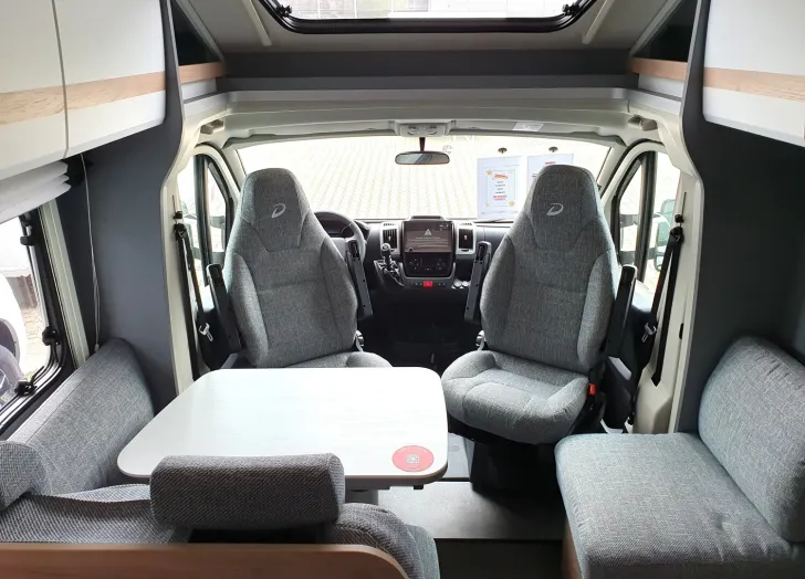 Fahrzeugbild Dethleffs Just Camp T 6812 EB / 3 AUSSTATTUNGSPAKETE #11