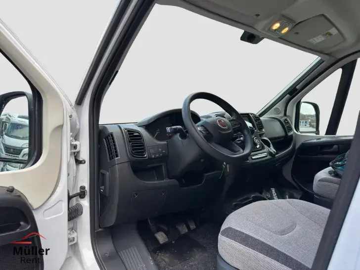 Fahrzeugbild Knaus BoxStar 600 LIFETIME mit Längsbetten und AHK #7