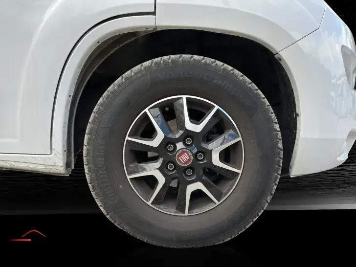 Fahrzeugbild Knaus BoxStar 600 LIFETIME mit Längsbetten und AHK #10