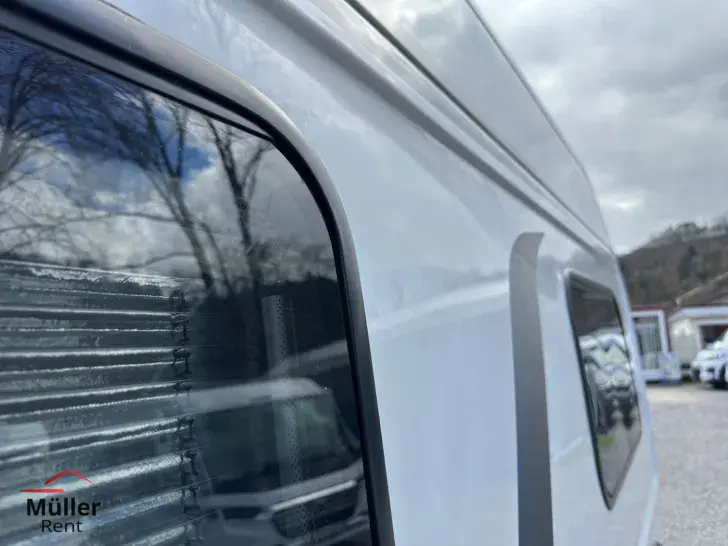 Fahrzeugbild Knaus BoxStar 600 LIFETIME mit Längsbetten und AHK #14