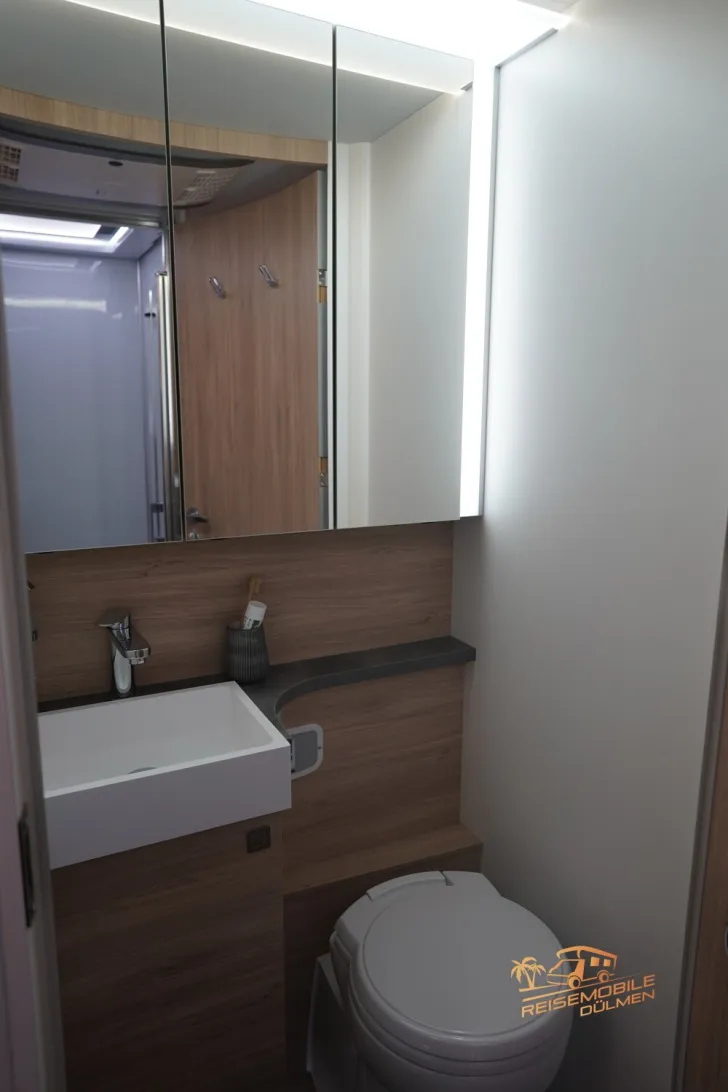 Fahrzeugbild Frankia Platin I 8400 GD Platin 5,5 #16