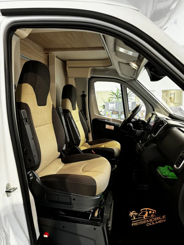 Fahrzeugbild Eura Mobil Activa One 650 HS ACC Markise #26