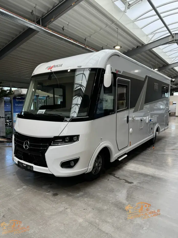 Fahrzeugbild Frankia M-Line I 7400 Plus MBUX Solar #3