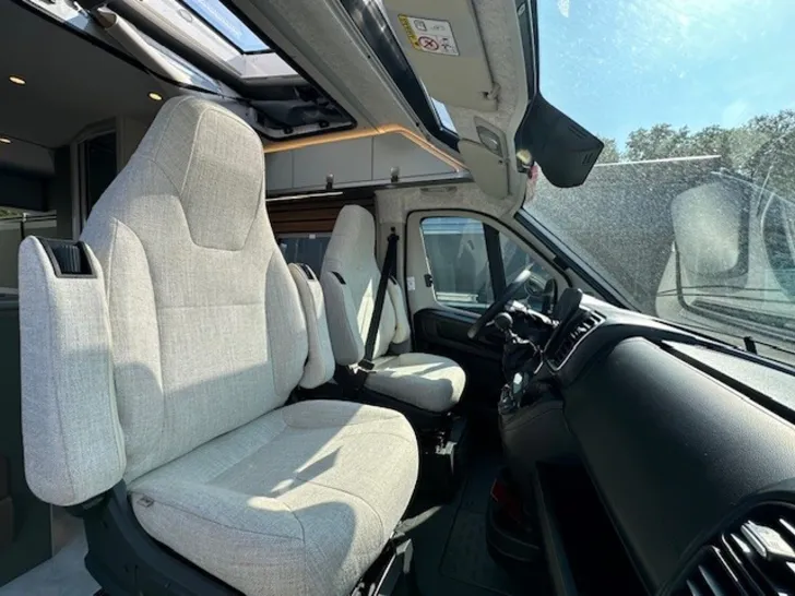 Fahrzeugbild Hymer Grand Canyon Fiat Grand Canyon /Schlafdach  SALE #8