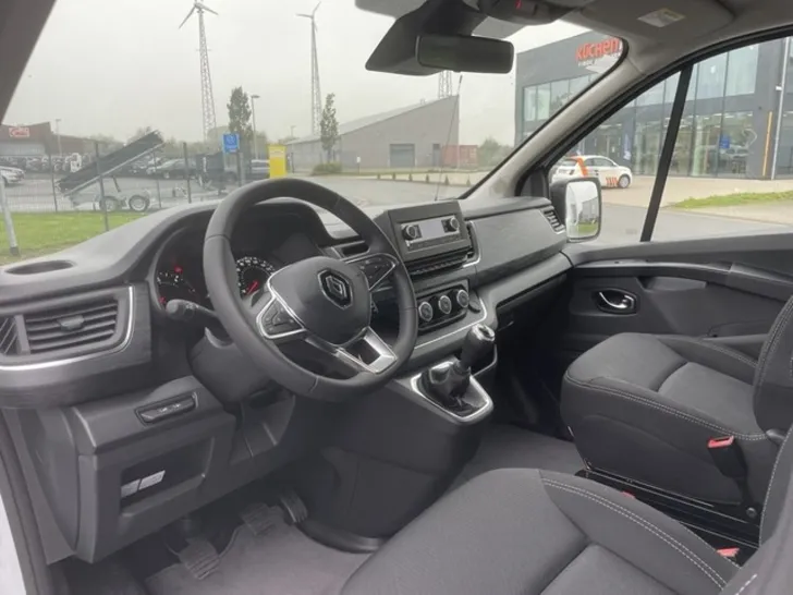 Fahrzeugbild Mooveo Campervan 2 Renault #10