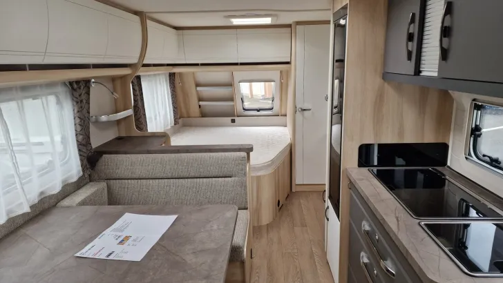 Fahrzeugbild Hobby De Luxe 560 KMFe - stark reduziert #5