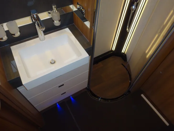 Fahrzeugbild Carthago chic e-line I 61 XL LE - stark reduziert #14