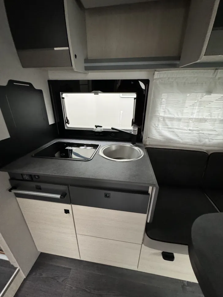 Fahrzeugbild Chausson Titanium Ultimate 777 alle Pakete,Hubbett #9