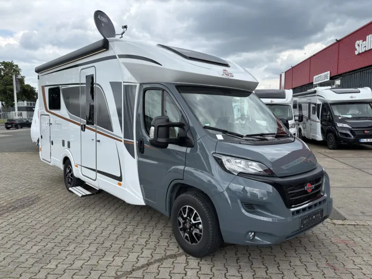 Fahrzeugbild Bürstner Lyseo TD 644 G #2