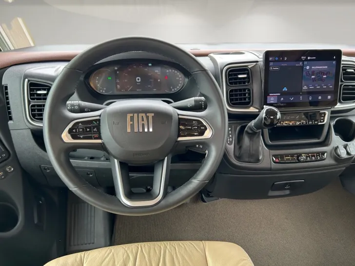 Fahrzeugbild Carthago chic c-line I 4.9 LE #8