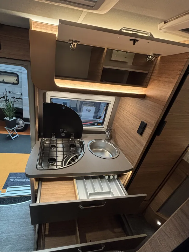 Fahrzeugbild Weinsberg CaraCompact 640 MEG EDITION [PEPPER] Voll-LED, DISTRONIC, HotPaket #9