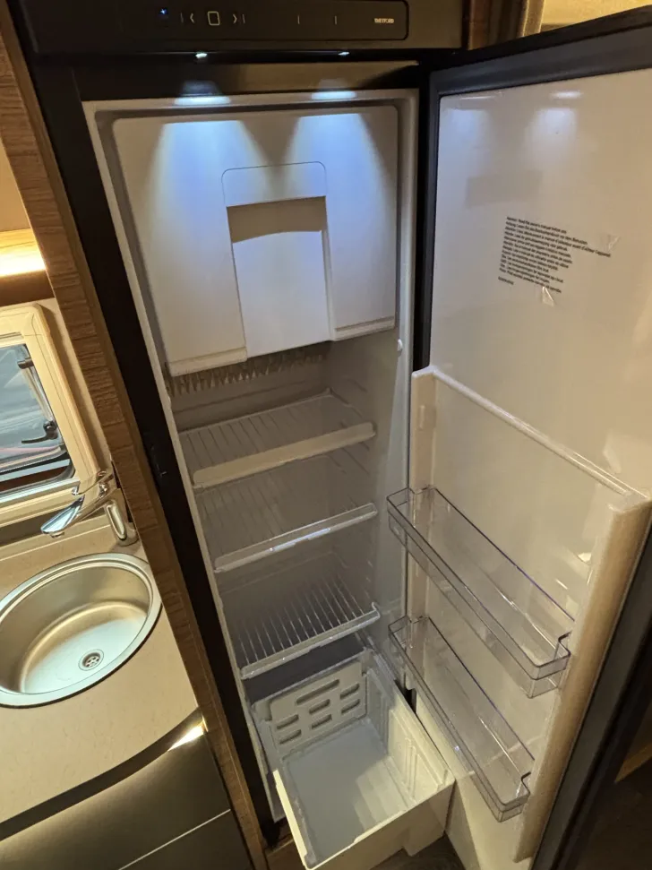 Fahrzeugbild Weinsberg CaraCompact 640 MEG EDITION [PEPPER] Voll-LED, DISTRONIC, HotPaket #10