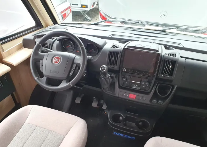 Fahrzeugbild Eura Mobil Integra Line 720  EB #8