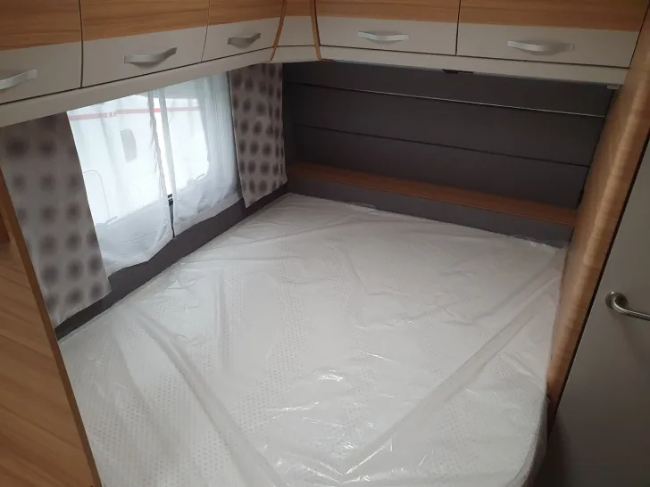 Fahrzeugbild Dethleffs Camper 560 FMK Snow REDUZIERT / LP 44.623,00  #10
