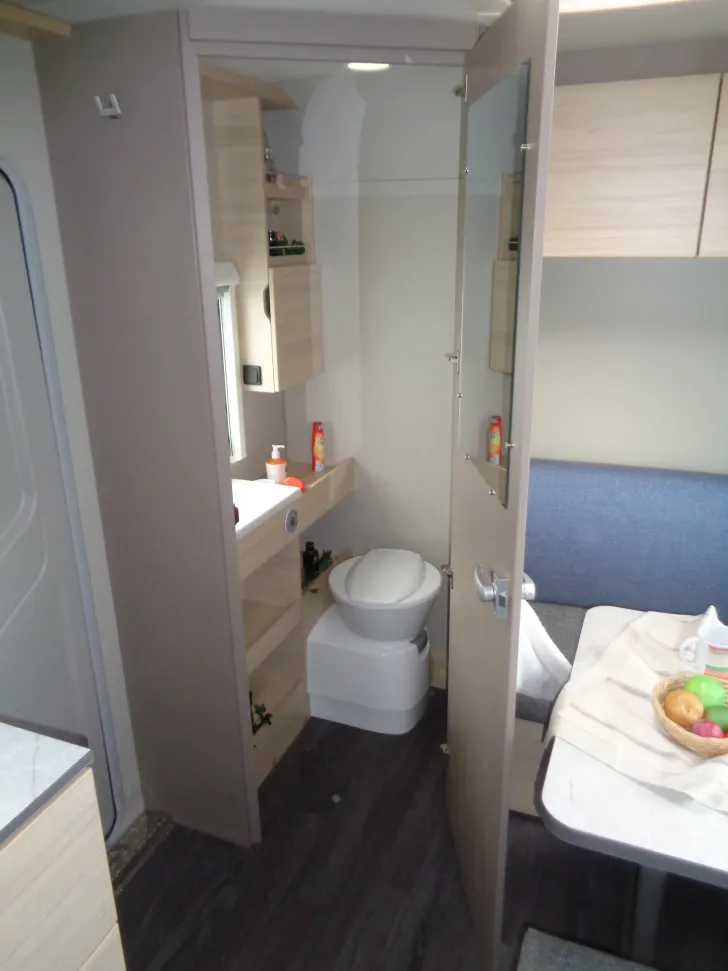 Fahrzeugbild Weinsberg CaraCito 390 QD 2026 auf Gas(Gaspaket) sofort #13