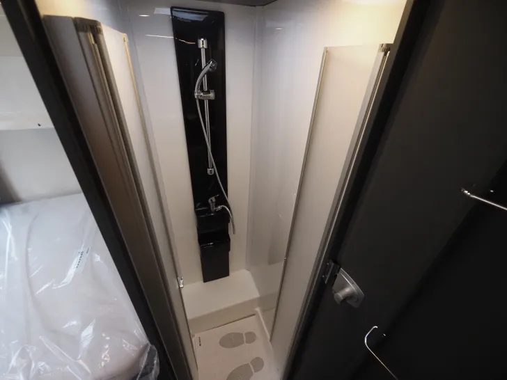 Fahrzeugbild Laika KOSMO L409, 98.745,-€ Listenpreis ! #20