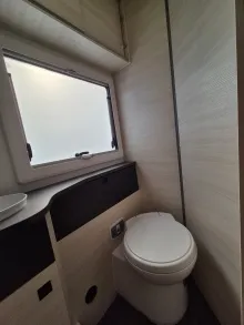 Fahrzeugbild Challenger GRAPHITE ULTIMATE 380 #21