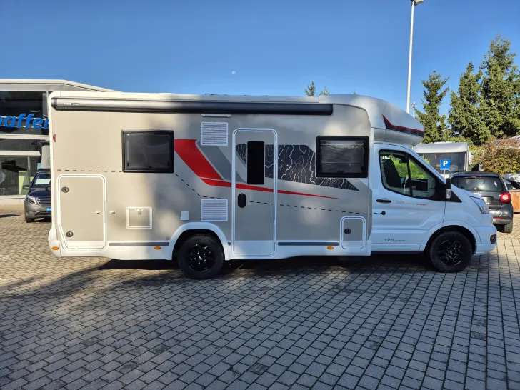 Fahrzeugbild Challenger GRAPHITE ULTIMATE 380 #37