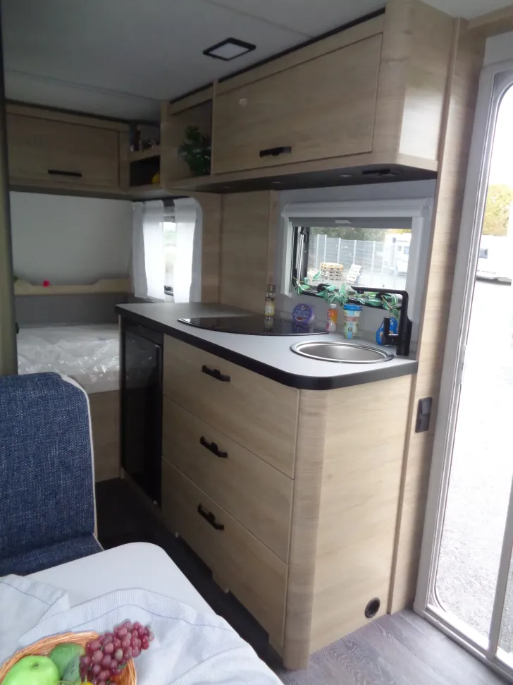 Fahrzeugbild Weinsberg CaraOne 420 QD Modell 2026 mit Paket #6