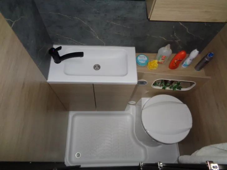 Fahrzeugbild Weinsberg CaraOne 420 QD Modell 2026 mit Paket #12