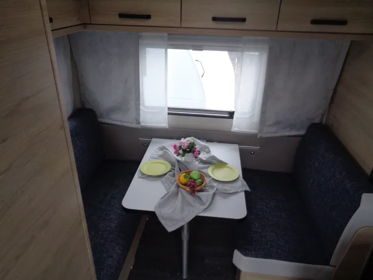 Fahrzeugbild Weinsberg CaraOne 420 QD Modell 2026 mit Paket #8