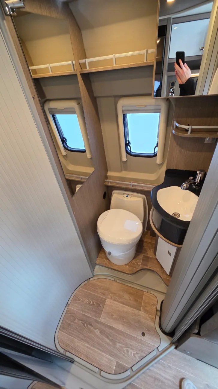 Fahrzeugbild Pössl D-Line 2WIN R Plus .... Top Ausstattung #7