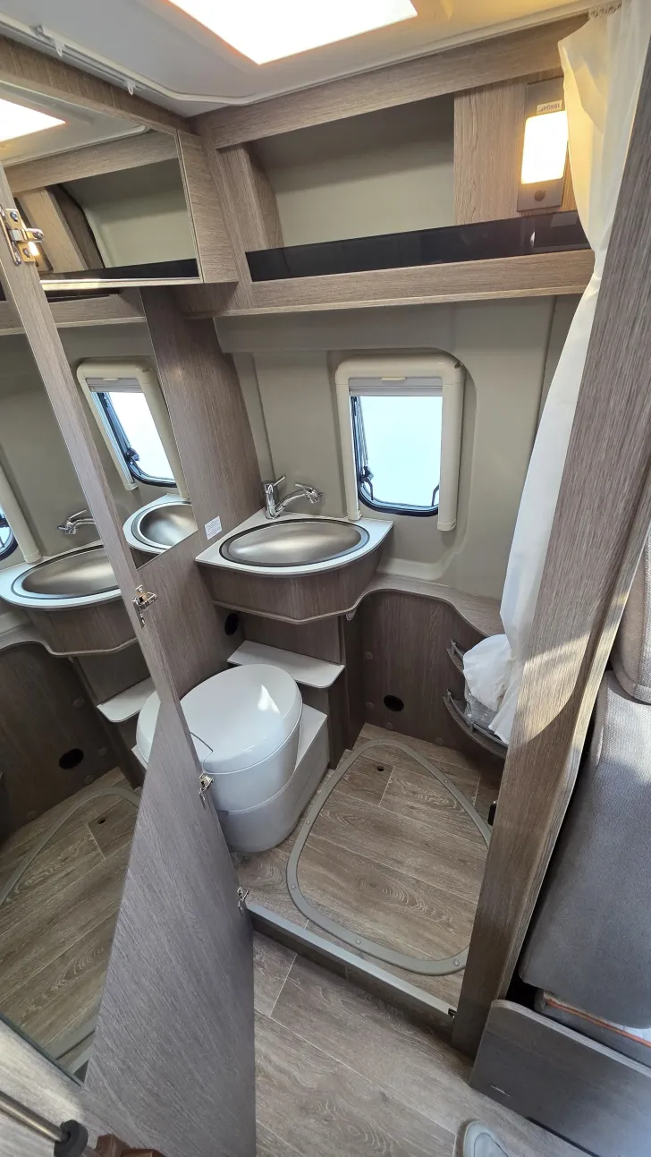 Fahrzeugbild Pössl D-Line 2WIN S Plus .... Top Ausstattung #7