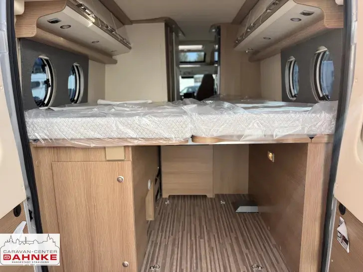 Fahrzeugbild Malibu Van Comfort 640 LE charming GT skyview 16.215,- Euro gesparrt #7