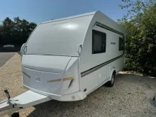 Fahrzeugbild Weinsberg CaraOne 420 QD *1.350 kg*Smart-Paket* #4