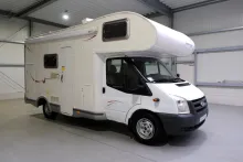 Fahrzeugbild Challenger Genesis 33 / Etagenbetten / Solar #1