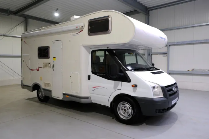 Fahrzeugbild Challenger Genesis 33 / Etagenbetten / Solar #1