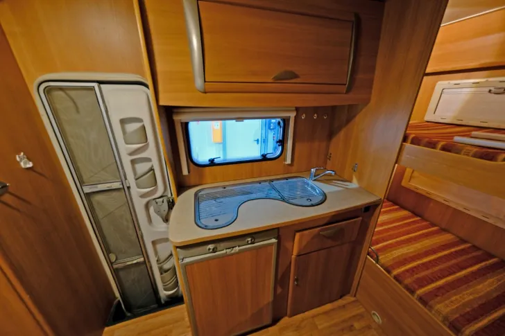 Fahrzeugbild Challenger Genesis 33 / Etagenbetten / Solar #14