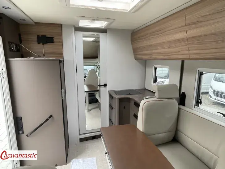 Fahrzeugbild Bürstner B 66 TD 732 G #9