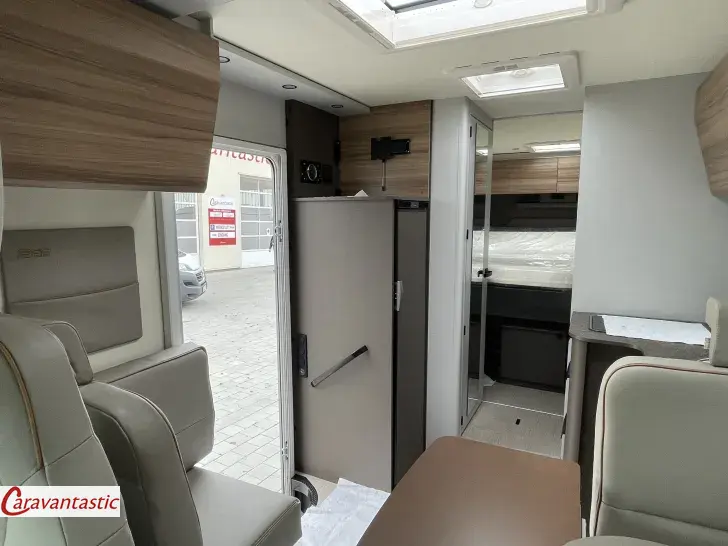 Fahrzeugbild Bürstner B 66 TD 732 G #11