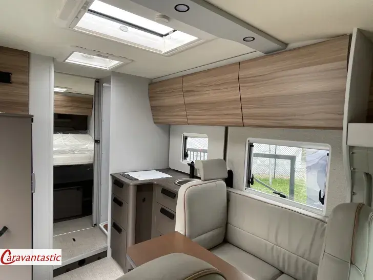 Fahrzeugbild Bürstner B 66 TD 732 G #12