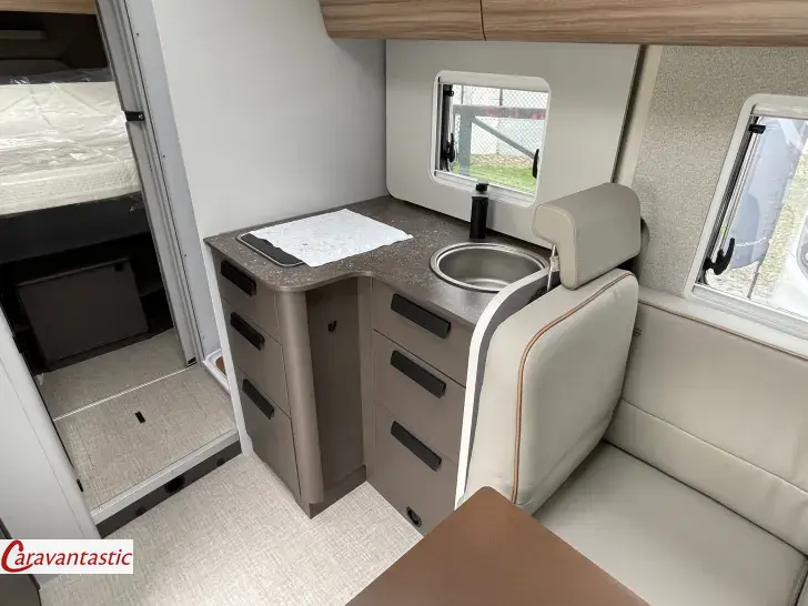 Fahrzeugbild Bürstner B 66 TD 732 G #13