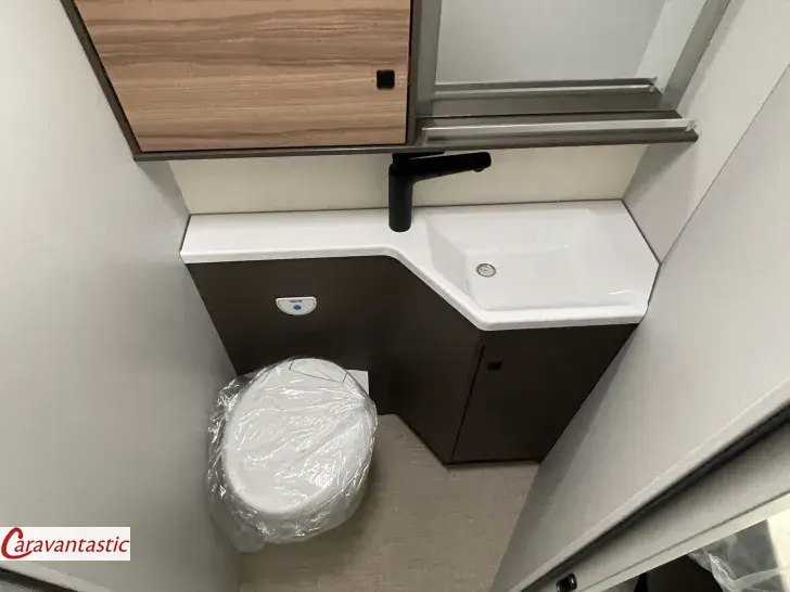 Fahrzeugbild Bürstner B 66 TD 732 G #19