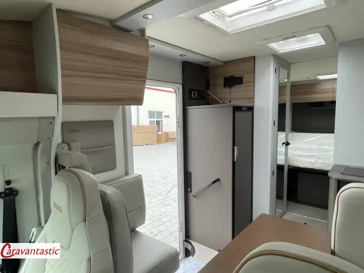 Fahrzeugbild Bürstner B 66 TD 732 G #10