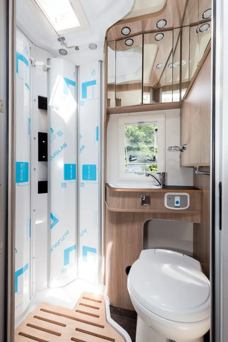 Fahrzeugbild Laika Ecovip H 3109 *Big Deal und ab in den Urlaub* #14
