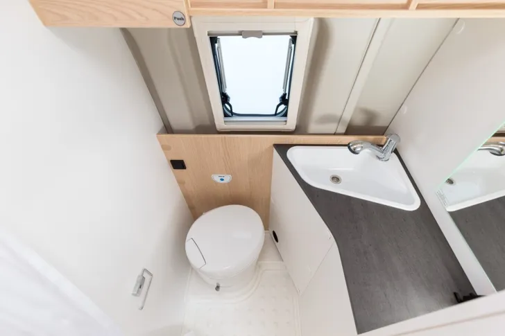 Fahrzeugbild Sunlight Cliff 640 ** UVP: 54.424  #13