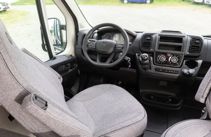 Fahrzeugbild Sunlight Cliff 640 ** UVP: 54.424  #17