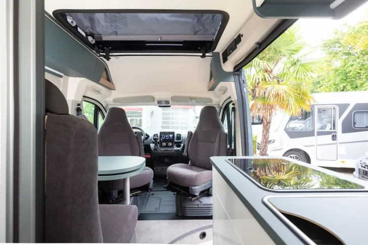 Fahrzeugbild Laika Kosmo 60 // 8.183  Ersparnis #17