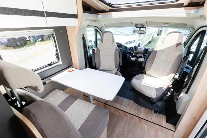 Fahrzeugbild Dethleffs Globebus Camp Active T 4 * 12.376  unter Liste #16