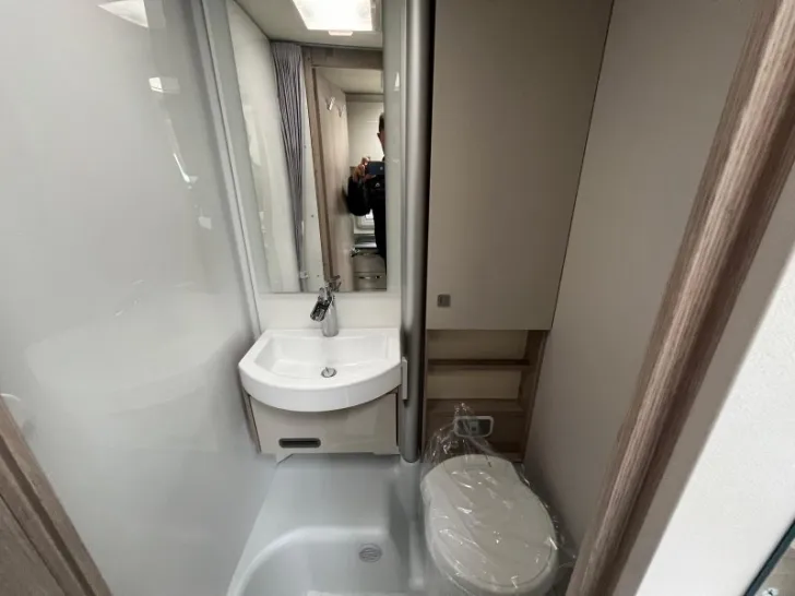 Fahrzeugbild Bürstner Lineo T 690 G ERSPARNIS ZUR UVP: 15660,-€!! #10