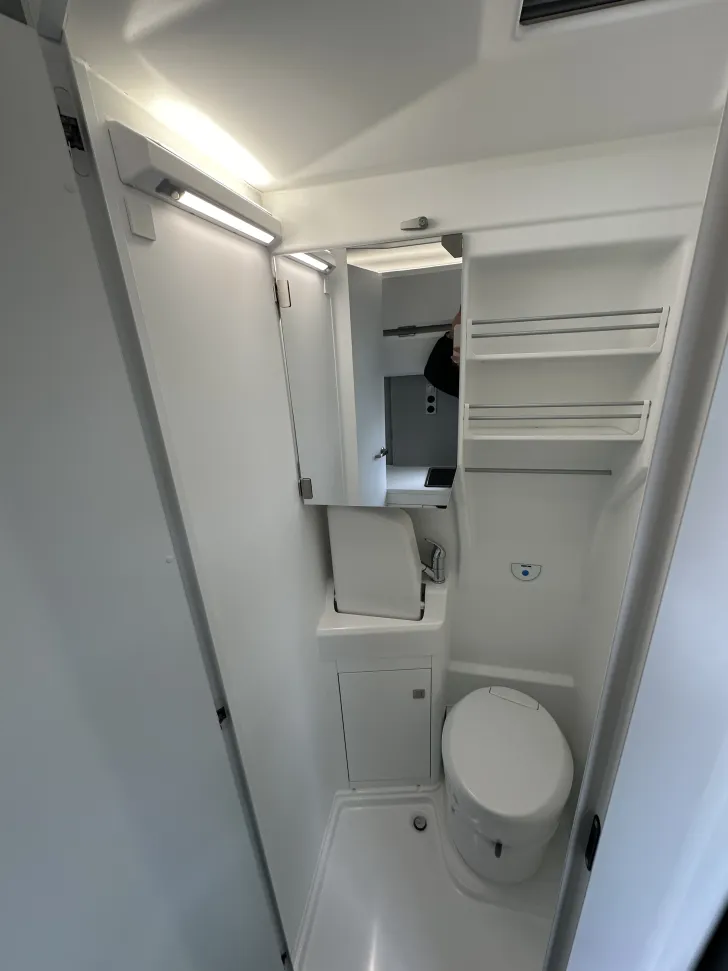 Fahrzeugbild VW Grand California 680 Automatik #10