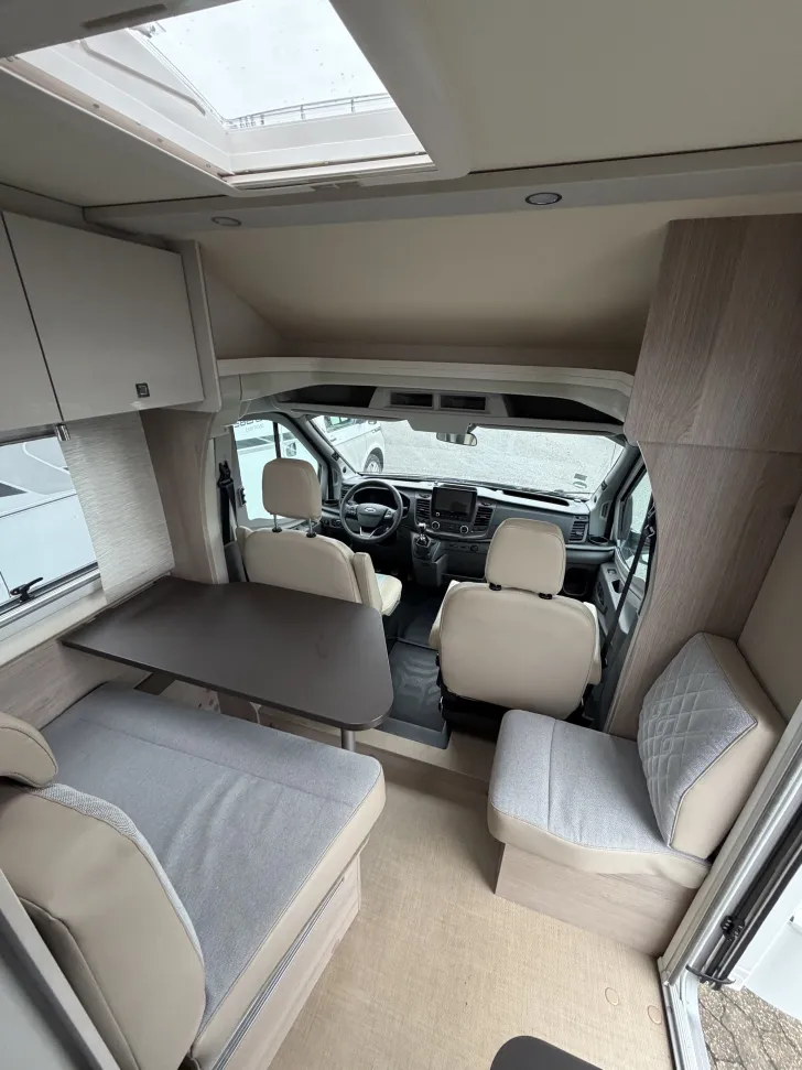 Fahrzeugbild Bürstner Lineo T 620 G RFK, FH 2er, Markise #10