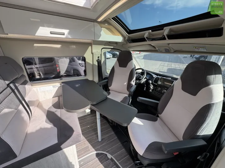 Fahrzeugbild Roller Team Livingstone Sport 2 Skyroof Markise Solar Isofix #10