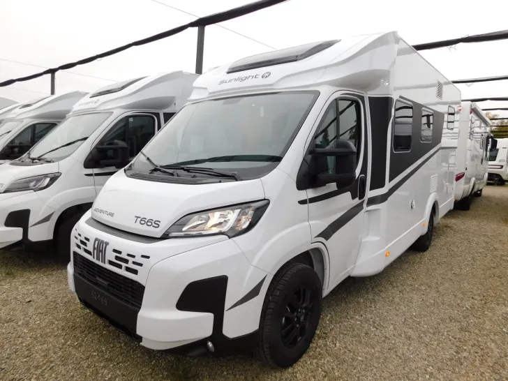 Fahrzeugbild Sunlight Adventure T 66S Markise, Hubbett, Radträger #4